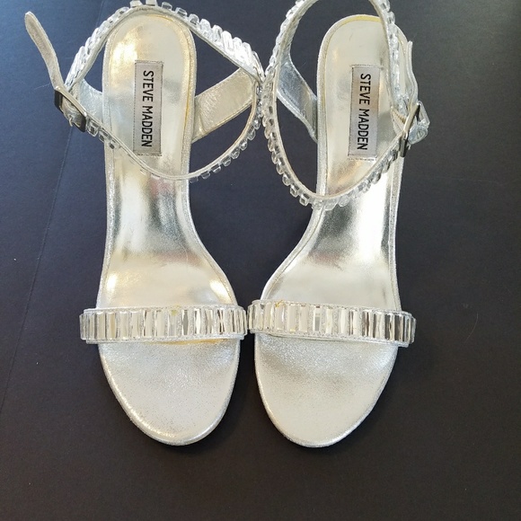 Steve Madden high silver heel sandal/eve/wedding - Picture 7 of 7